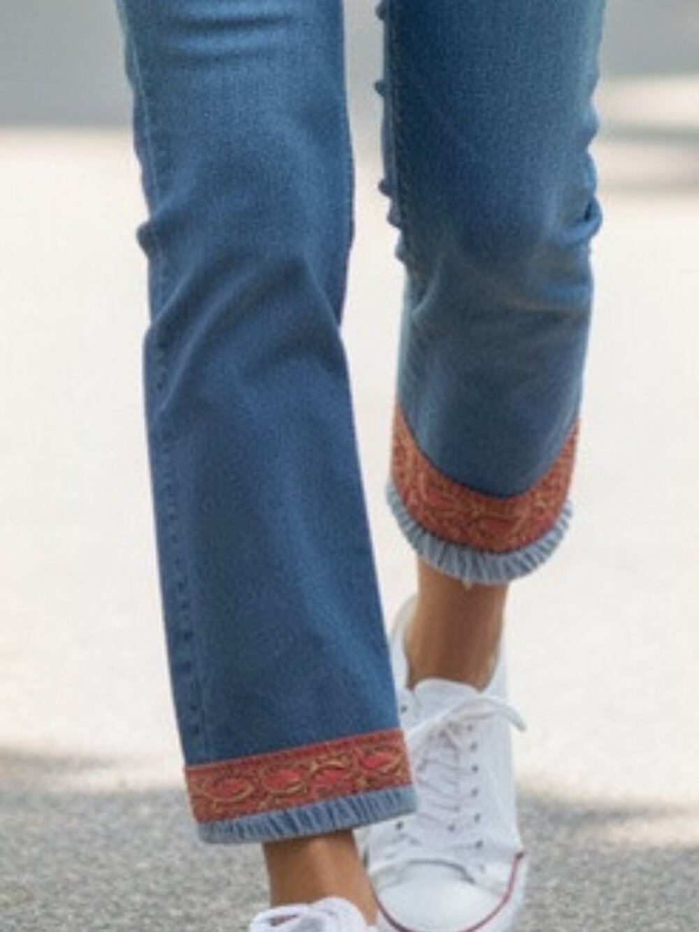 Lillie Rubin Crop Straight/Boot Jeans 10 Red/Pink Paisley Sequins/Embroidery Y2K